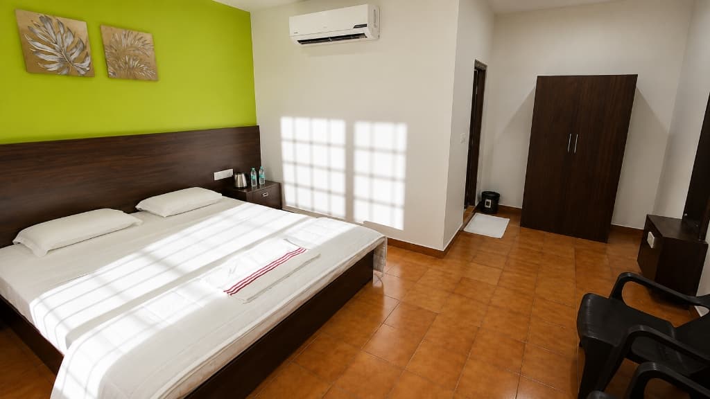 Spacious AC Rooms